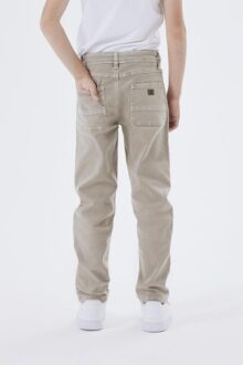 Jeans med cool kontrast söm